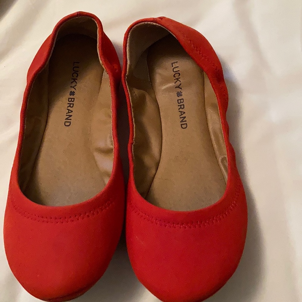 Lucky brand woman’s flats